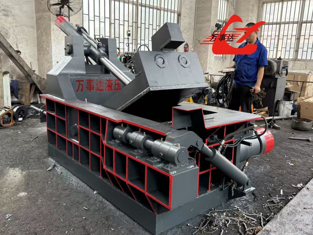 Reliable Hydraulic Turn Out Metal Baler 44kw With Hand Valve Control